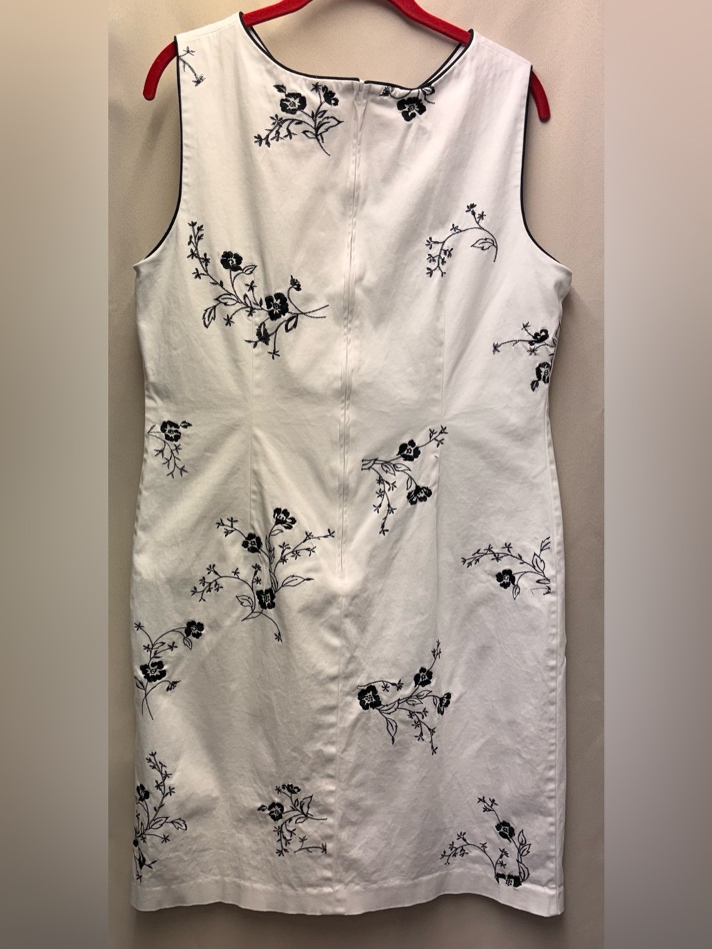 Melissa Harper Sleeveless Embroidered Floral Print Sheath Dress Size 14 - Picture 2 of 7